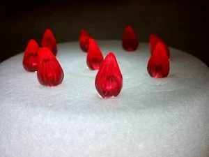 50 Ersatz ROTE KLEINE GEDREHTE GLÜHBIRNEN Keramik Weihnachtsbaumbeleuchtung - Bild 1 von 8