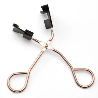 Glowup Magnet Ease Magnetic Natural Look Reusable Lashes with Applicator - Image 1 of 4