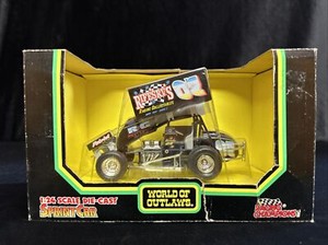 1994 Racing Champions1:24 Scale WORLD OF OUTLAWS Sprint Car  #7