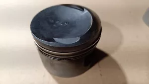 BMW E34 E28 525i E30 325i M20 M20B25 2.5L ENGINE MOTOR PISTON 83.98mm OEM 84V111 - Picture 1 of 13