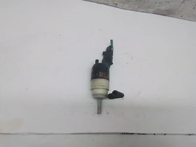 Chevrolet Trailblazer 2002-2008 Windshield Washer Pump 10386728 #P-40-1K - Image 1 of 4