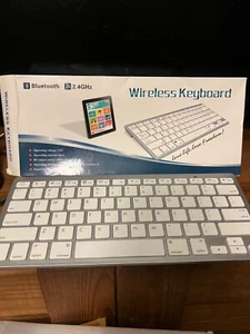 Slim Wireless Keyboard Portable Suitable For Tablet Laptop New Box - Photo 1/2