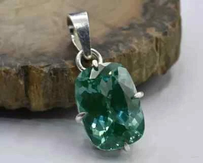 Ciondolo in argento massiccio 925 taglio cuscino zaffiro verde naturale 20 ct - Immagine 1 di 4