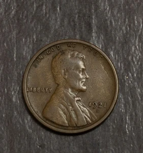 1921 S Lincoln Wheat Cent  VF   Lot F 803 - Picture 1 of 2