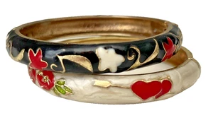 Vintage Emaille Armreif Armband Set Schwarz & Elfenbein Herzen Blumen goldfarben aufklappbar - Bild 1 von 16