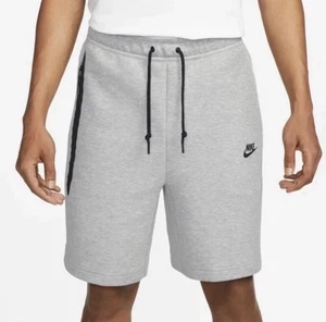 Size Medium - Nike Sportswear Tech Fleece Shorts Grey FB8171-063 NEW - Picture 1 of 3