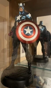 Bucky As Captain America Bowen - Bild 1 von 3