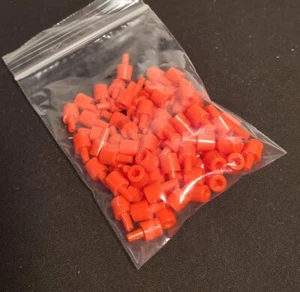 Schlachtschiff Classic Brettspiel: Ersatzheringe (rot) - Bild 1 von 1