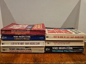 Lot of 7 Mary Higgins Clark Suspense Mass Market Paperback Books Random MIX - Picture 1 of 3