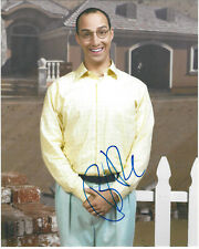 TONY HALE SIGNED 'ARRESTED DEVELOPMENT' BUSTER BLUTH 8X10 PHOTO ACTOR COA