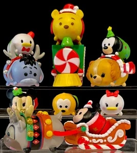 Set di 16 supporti personaggi Disney Tsum Tsum HOLIDAY MICKEY & MINNIE &FRIENDS MED LG - Foto 1 di 20