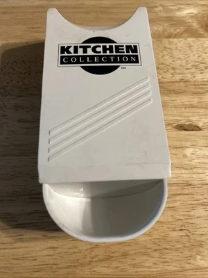 Kitchen Collection White Plastic Measuring Scoop Adjustable Measurement Baking - Image 1 of 4