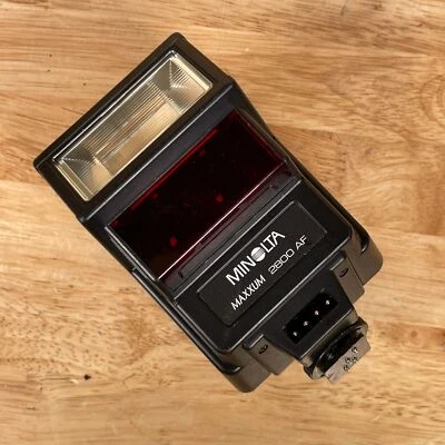 Minolta Maxxum 2800 AF Compact Hot Shoe Mount Speedlight TTL Electronic Flash - Image 1 of 4