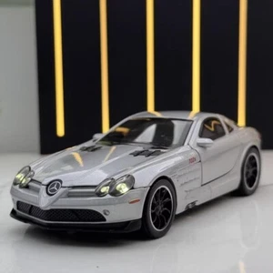 Mercedes-Benz SLR modelo de coche de aleación plateado 1:32 - Imagen 1 de 8
