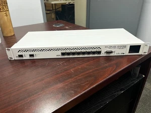 Mikrotik ccr1036-8g-2s+ router - Afbeelding 1 van 1