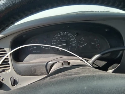 2000 Ranger OE medidor de velocidade cluster 99K milhas Ford - Imagem 1 de 4