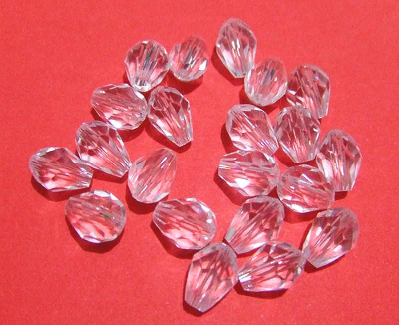 30pz  perline in goccia cristallo 7x4mm colore trasparente bijoux - Immagine 1 di 1