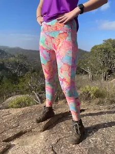 NEW (Size XXL) Limited Edition Women's Activewear Leggings Art Print & Pockets - Picture 1 of 6