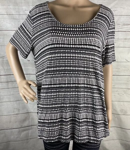 H&M T-Shirt Large Black White Patterned Striped Casual High Low 100% Viscose Tee - Picture 1 of 12