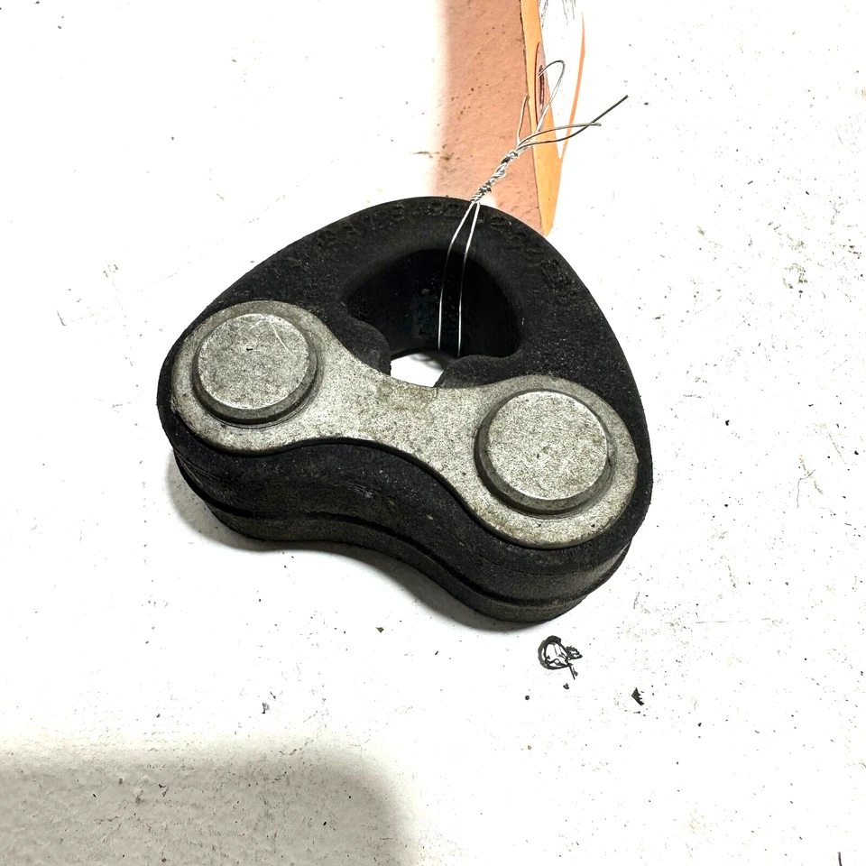 07-13 MERCEDES W221 S600 S550 tubo silenciador esquerdo ou direito montagem de borracha fabricante de equipamento original 1 peça - Imagem 1 de 4