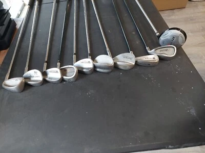 Palos de golf, Warrior Máxima. Cuñas de arena, varias 10 en total Foto 1 de 4