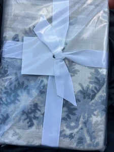 New 1 Pottery Barn Jardin Toile Pillow Sham Standard Blue Multicolor NWT - Picture 1 of 2