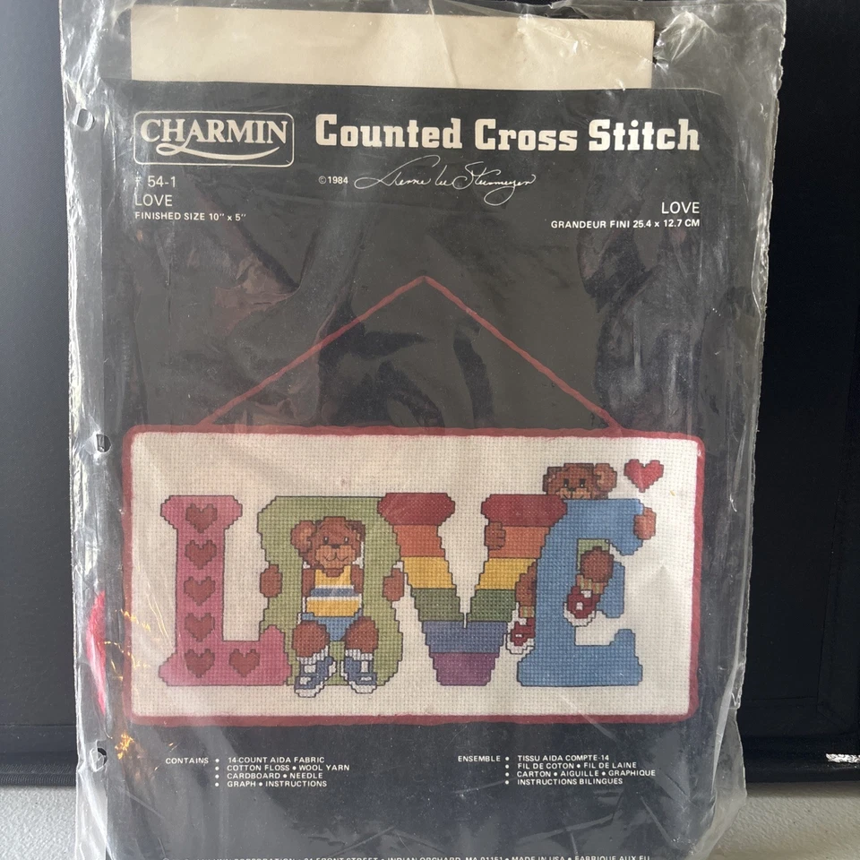 Набор для вышивки счетным крестом Janlynn Charmin «Love» 10 x 5 дюймов 1984 Bears Hearts винтажный - Изображение 1 из 4