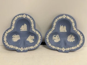 Wedgewood Blue Jasperware Club Vassoi 4,5" Trifoglio Trifoglio Vassoio Vintage Trinket - Foto 1 di 9