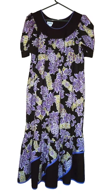 Vestido Mumu Hawaiano Años 70 De Colección Tiki Negro En Niveles Púrpura Hibisco Talla Grande NUEVO Antiguo Foto 1 de 4