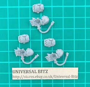 Hearthkyn Salvagers Guanto a Concussione x 3 Kill Team Votann Warhammer 40K A5 D - Foto 1 di 1