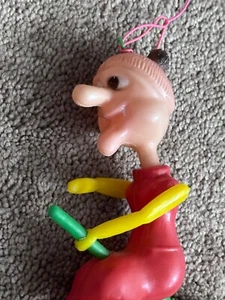 Sammlerstück Vintage Kunststoff Hexe Ornament gestempelt Made in Hong Kong - Bild 1 von 9