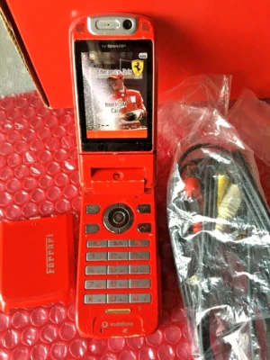 SHARP 902  Ferrari - Immagine 1 di 4