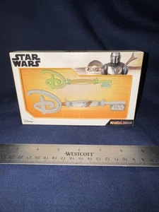 Disney  Star Wars: The Mandalorian Collectible Key Set –Great Collectible Sealed - Picture 1 of 5