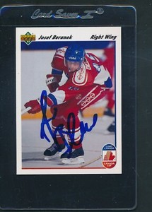 1991/92 Upper Deck #17 Josef Beranek Czechoslovakia Signed Auto *D5800