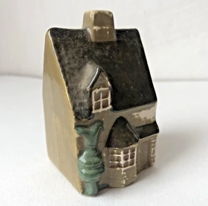 Casa modelo casa de campo verde Mudlen Road Studio Felsham Suffolk Inglaterra E30 - Imagen 1 de 7