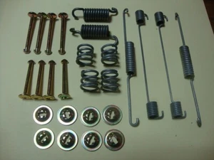 Kit de montage de frein neuf pour Ford Capri II 1300 GT et Escort II machoires - Imagen 1 de 1