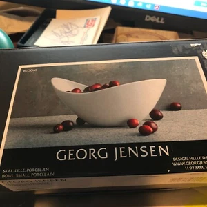 Georg Jensen Denmark BLOOM Porcelain Bowl Helle Damkjaer Design Set of 2 - Picture 1 of 4