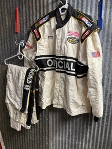 Traje de Fuego NASCAR Oficial Carrera Usado Simpson Camping World Truck Motorsport - Imagen 1 de 15