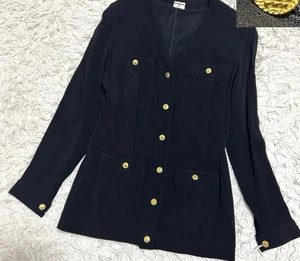 Chaqueta CHANEL Vintage Matelasse Dorado Botón Sin Cuello Negra Manga Larga Clásica - Imagen 1 de 15