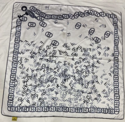 Fendi 100% Seda Auténtica Bufanda Estola Envoltura FF Blanco 90*90 Foto 1 de 4