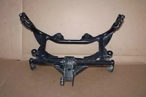 Suzuki Hayabusa GSX1300R 2008 - 2020 FABRICANTE DE EQUIPOS ORIGINALES SOPORTE DE CARENADO SUPERIOR SOPORTE DE ESTANCIA **DOBLADO - Imagen 1 de 11