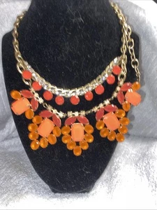 STELLA & DOT SPRING AWAKENING Jeweled Statement Necklace Coral $138 Gold Crystal - Picture 1 of 5