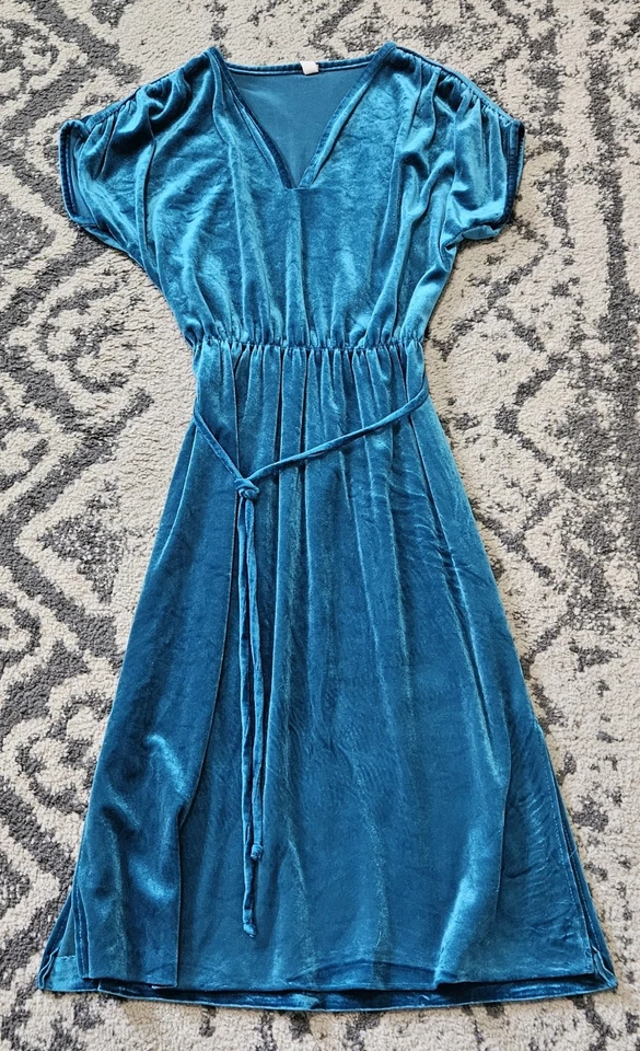 Vestido vintage de terciopelo verde azulado de los años 70 y 80 talla mediana Foto 1 de 4