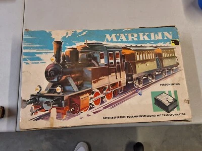 Marklin 2949 Start Set, 1 Loco, 2 Pass Cars. Missing: 1 Track & Instructions  - Image 1 of 4