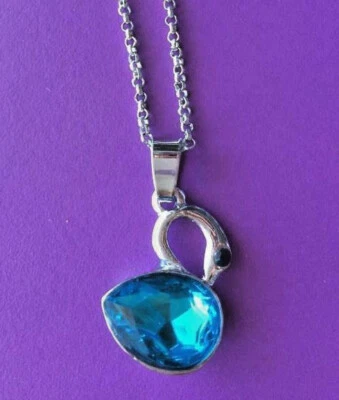 Collana con Cigno e Pietra Azzurra - Immagine 1 di 2