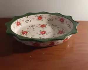 Temp-tations Seasonal 3-qt Scalloped Edge Oval Baker. - Picture 1 of 4