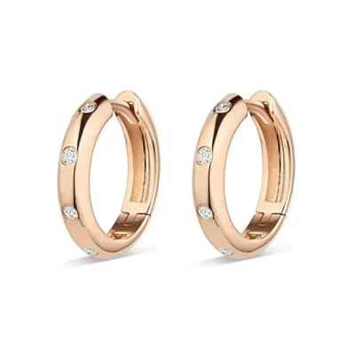 Pendientes Huggie Hoop de oro rosa de 9 quilates sobre plata de 11 mm para dama Foto 1 de 4