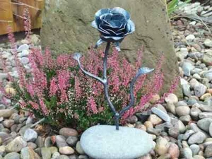 Handmade metal rose, hand forged by a scottish blacksmith - Picture 1 of 5