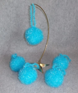 Handmade Hand Knit Blue Ice Snowball Christmas Tree Garland Ball Ornaments - Picture 1 of 7