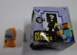 Minecart Mini-Figure Skeleton in Flames Series 5 Open Blind Box - Picture 1 of 5